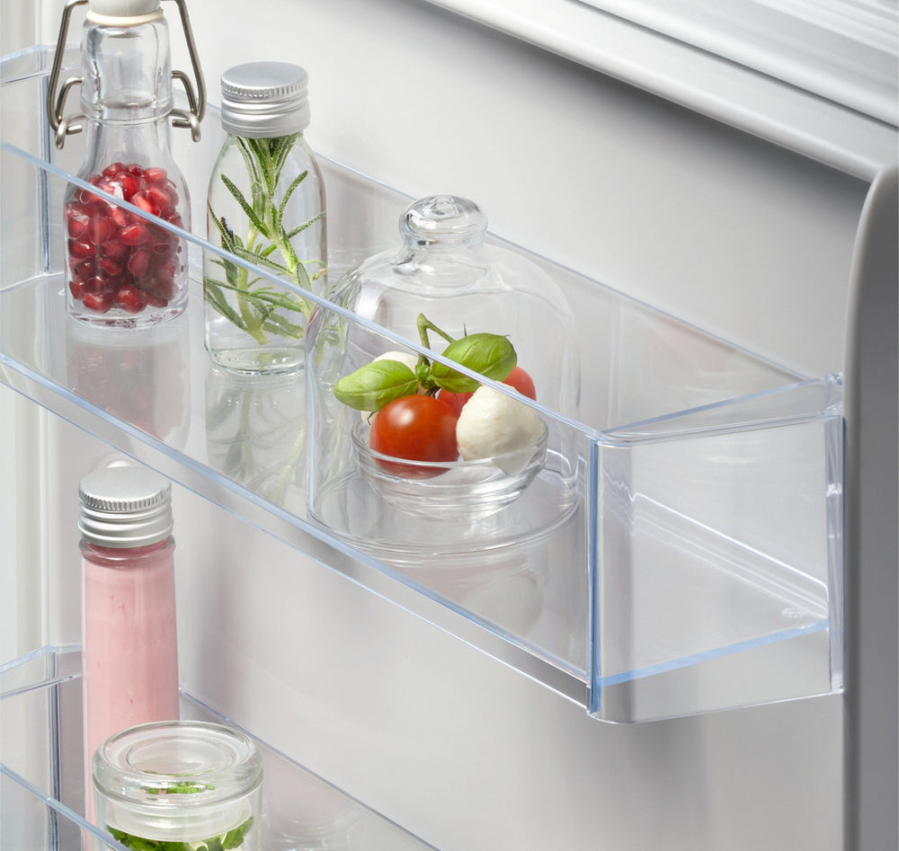 AEG Series 6000 NSK6D181EC DynamicAir Integrated Larder Fridge