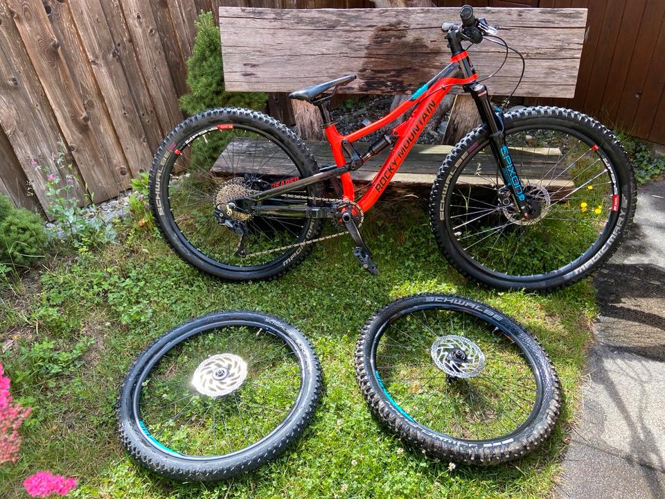 Rocky Mountain Reaper Kids Enduro MTB 24 + 26 inch