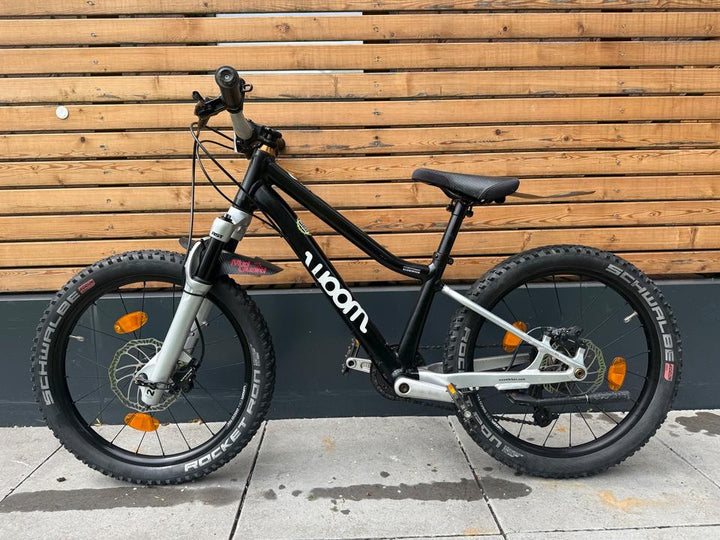 Woom 4 Off Air Black 20"