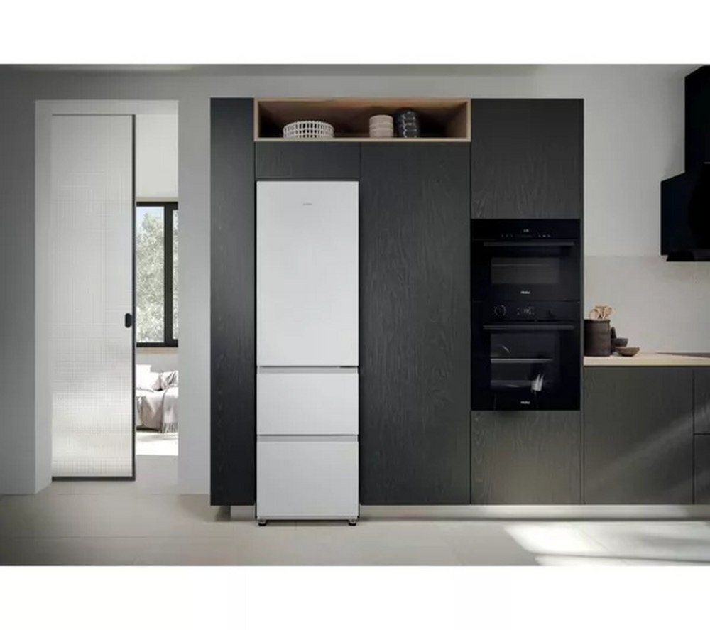 Haier HTR3518ENMWK 3D Series-3 60/40 Freestanding Total No Frost Fridge Freezer White