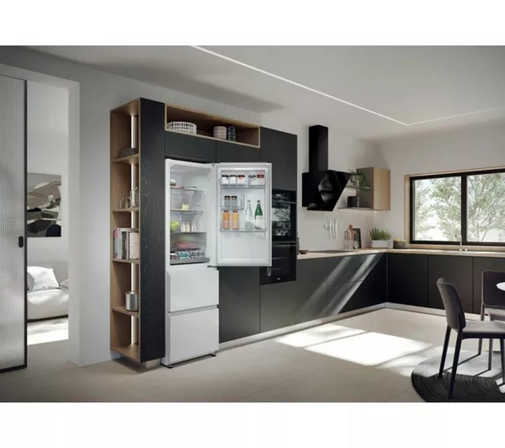 Haier HTR3518ENMWK 3D Series-3 60/40 Freestanding Total No Frost Fridge Freezer White