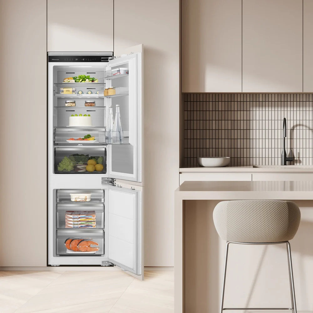 Hisense RB5B250SSWC1 Integrated 60/40 Total No Frost Smart Fridge Freezer