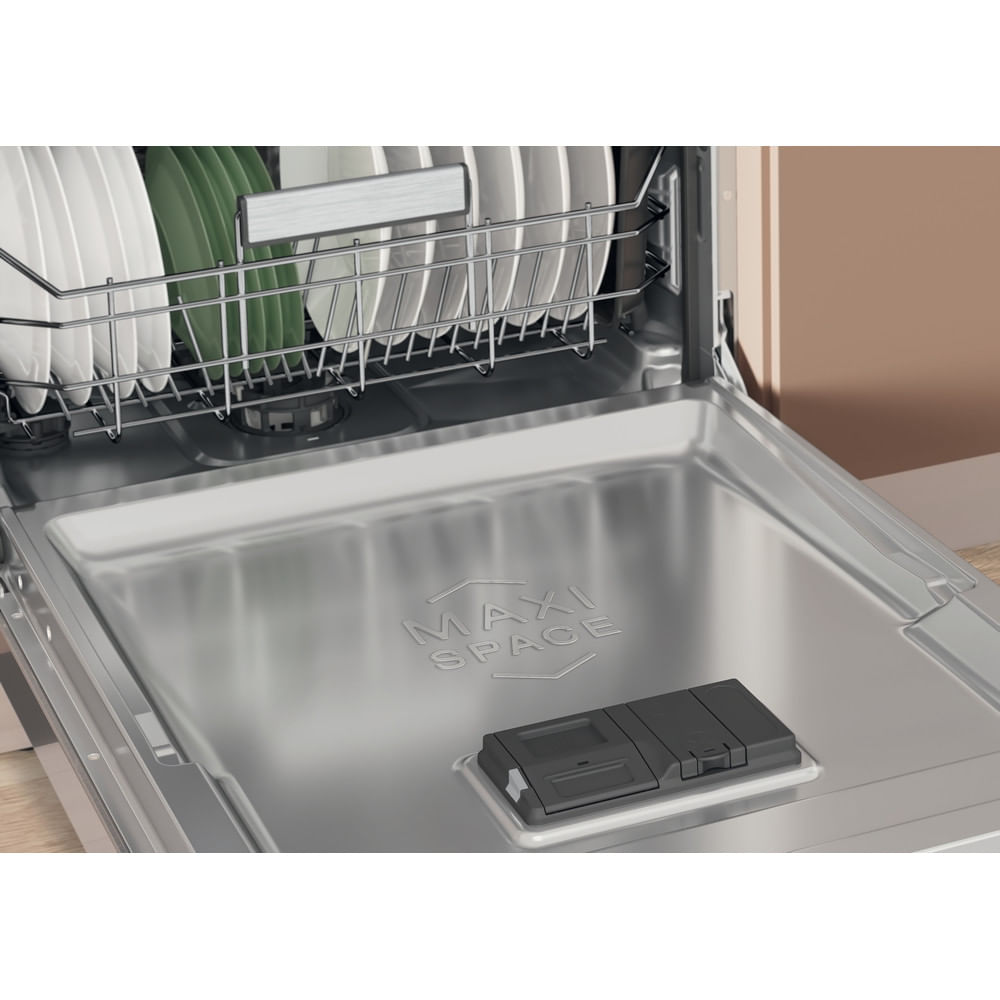 Hotpoint H7F HS51 X UK Freestanding Full Size Dishwasher 15 Place Settings with Maxi Space Inox H7FHS51X