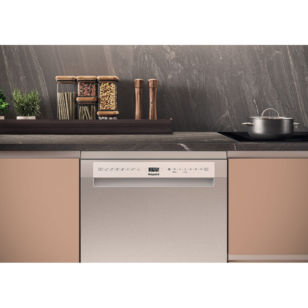 Hotpoint H7F HS51 X UK Freestanding Full Size Dishwasher 15 Place Settings with Maxi Space Inox H7FHS51X