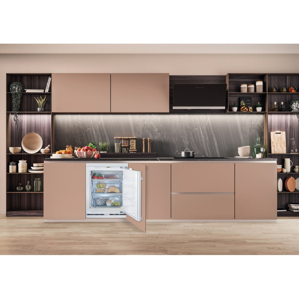 Hotpoint HBUFZ011 Integrated Low Frost Undercounter Freezer