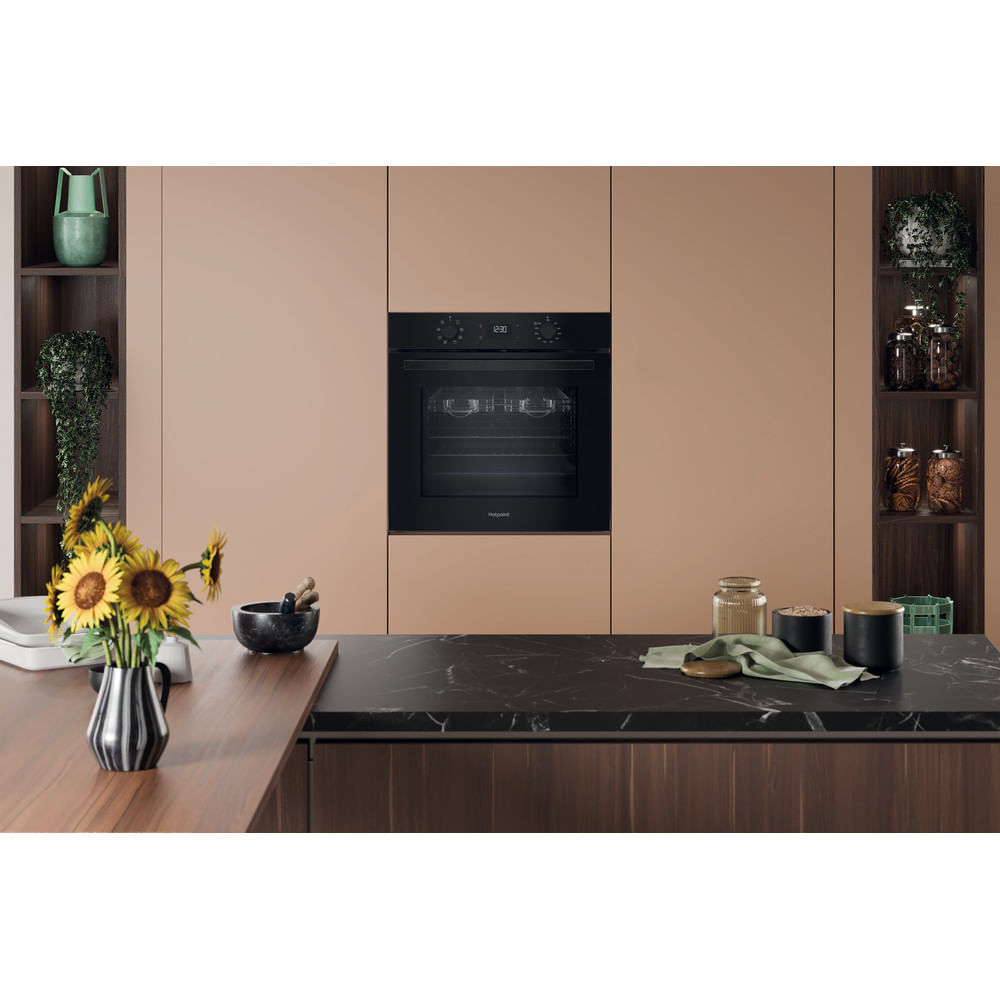 Hotpoint HO455HZBUK Class 2 Built-In Single Multifunction Oven with Multiflow and Easy Grill Black