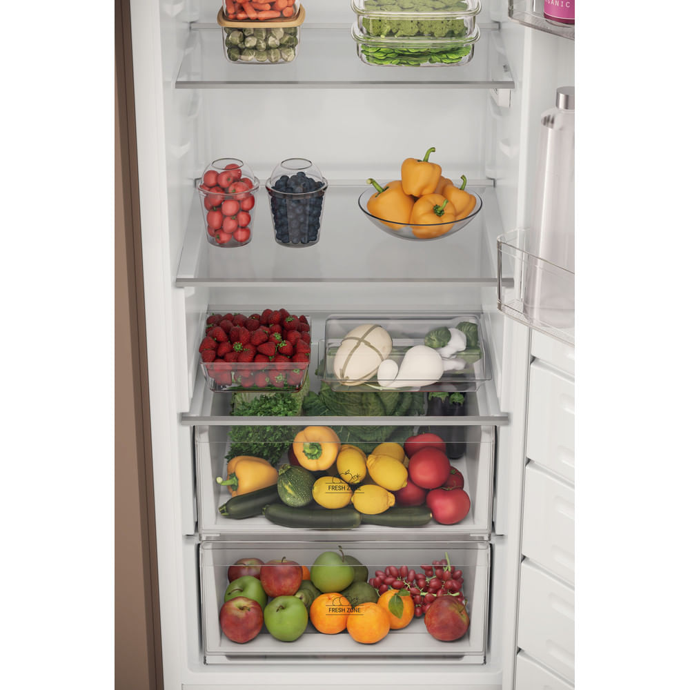 Hotpoint HTSD18A011A1 Integrated Low Frost Tall Larder Fridge