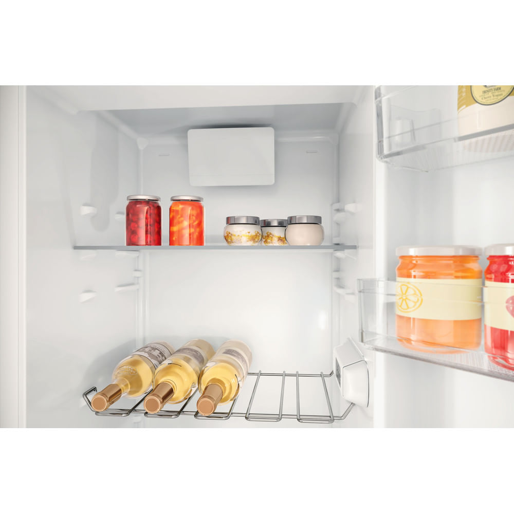 Hotpoint HTSD18A011A1 Integrated Low Frost Tall Larder Fridge