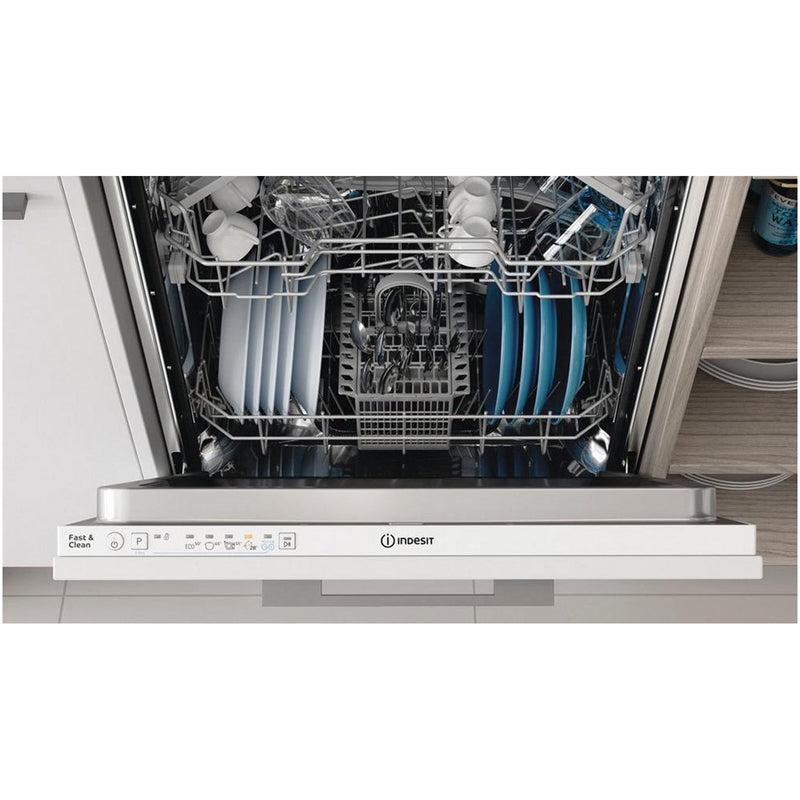 Indesit D2IHL326UK Full Size Integrated Dishwasher with 14 Place Settings White