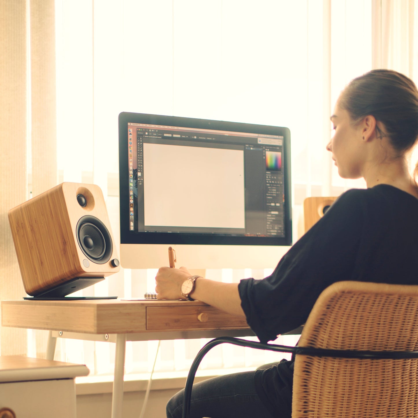 Kanto S4 Medium Desktop Speaker Stands Black