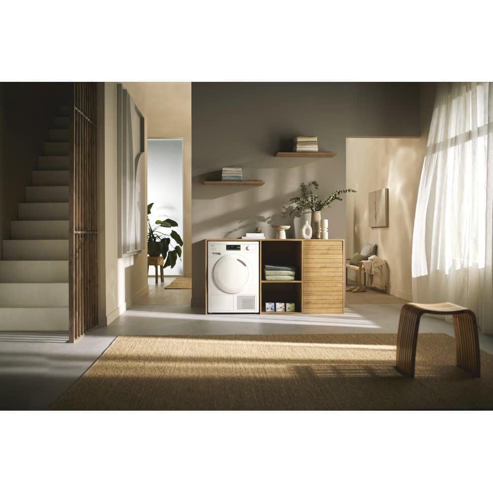 Miele TEA525WP EcoSpeed 8kg Freestanding Heat Pump Tumble Dryer White - A+++ Rated